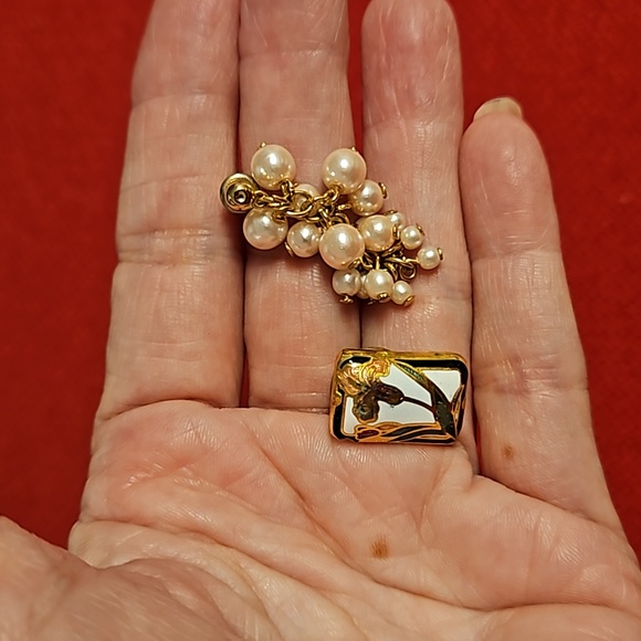 Mixed lot 6 pair of silver tone, gold tone clip on pierced estate sale vintage - Picture 9 of 10